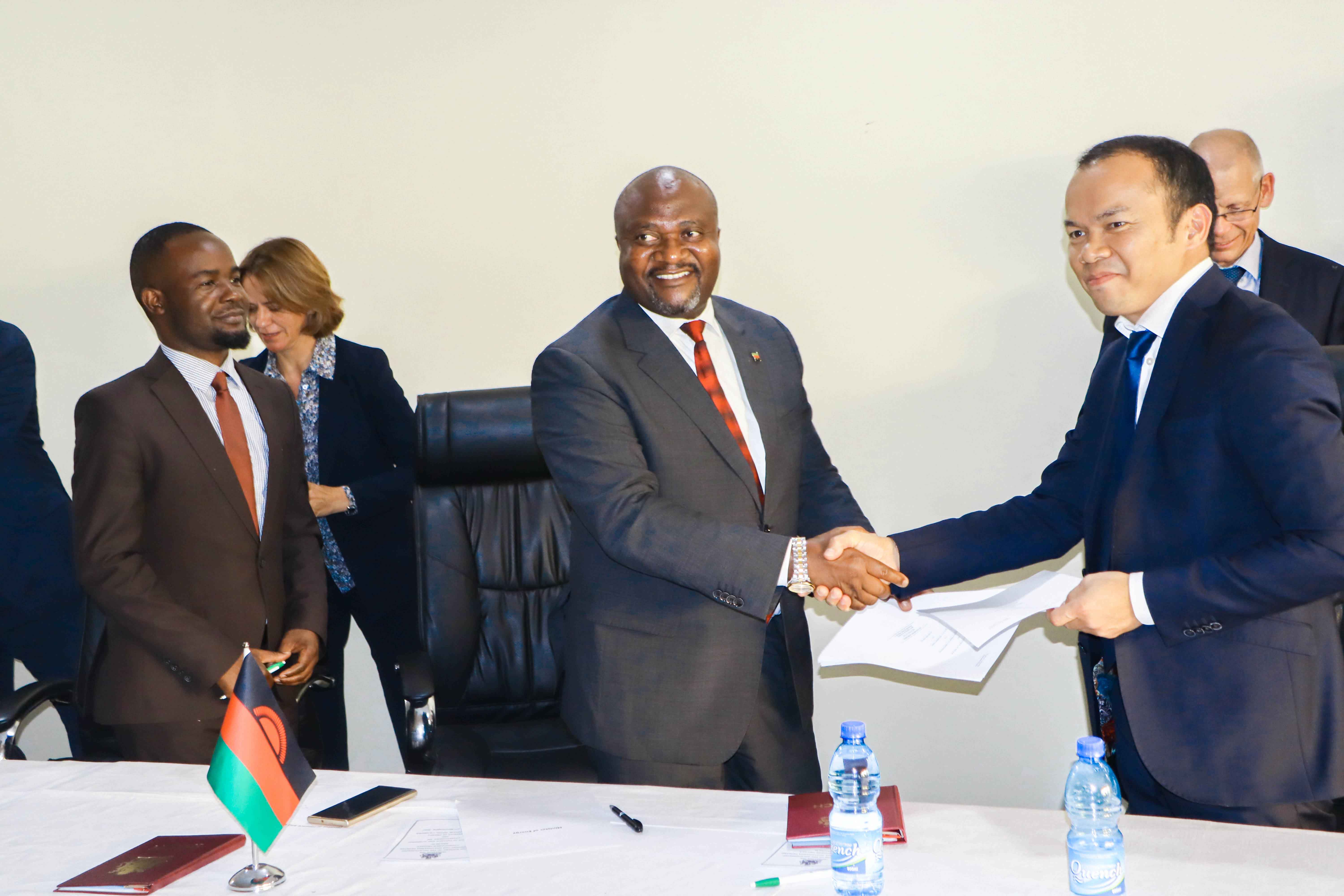 The Government of Malawi, IFC, SCATEC and EDF sign a relationship ...
